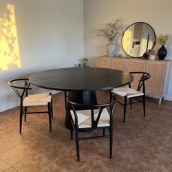 60” Round Kitchen Table 