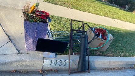 Free stuff on curb
