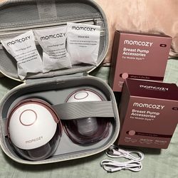 Momcozy M6 Breast Pump