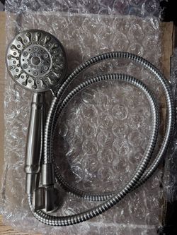 Moen 4 Set Head Shower Used In Good Condition