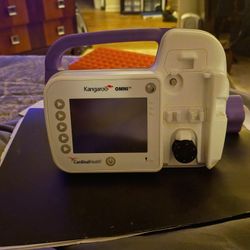 Kangaroo OMNI Enteral Feeding Pump