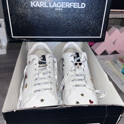 KARL LAGERFELD PARIS KENNA SHOES