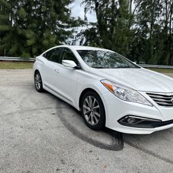 Hyundai Azera! Loaded! Low Miles! Low Payments! Need A C Vehicle? Working? Yes I Will Work With You!