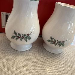Vintage NIKKO HOLIDAY SALT & PEPPER