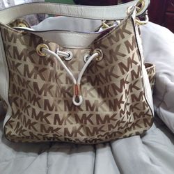 Beautiful Michael Kors Purse