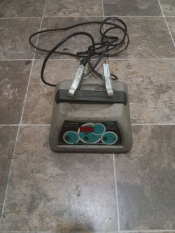 Schumacher SC-7500A 12V Automatic Battery Charger.
