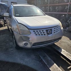 2012 Nissan Rogue For Parts
