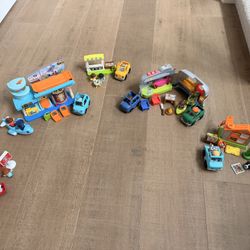 Fisher Price Little People - Large Lot
