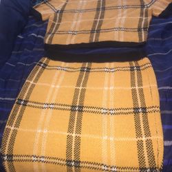 Womens Skirt And Short Sleeve Outfit Set