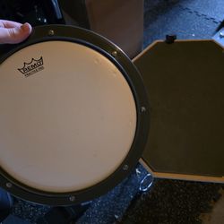 Drum Practice Pads – Remo & Evans RealFeel + Adjustable Stand