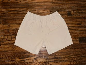 Oliver’s Apparel Beige Khaki “All-Over short” 5.5 Inseam Size Medium