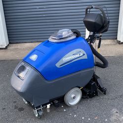 Slf-Containing Floor and Carpet Scrubber /Cleaner/ Extractor Windsor Commodore 20