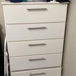 White Dresser With 5 Drawers