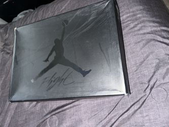 Black Cat Jordan’s Size 11 In Men Barely Worn 