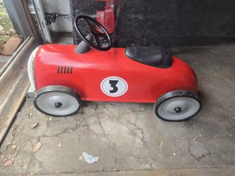 red fao schwarz ride-on roadster toy car