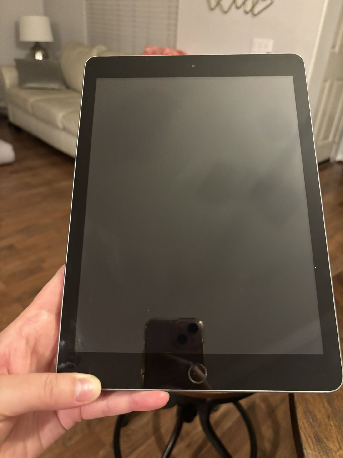 iPad Silver 6the Generation 