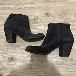 Bp Black Leather Side Zipper Ankle Booties 