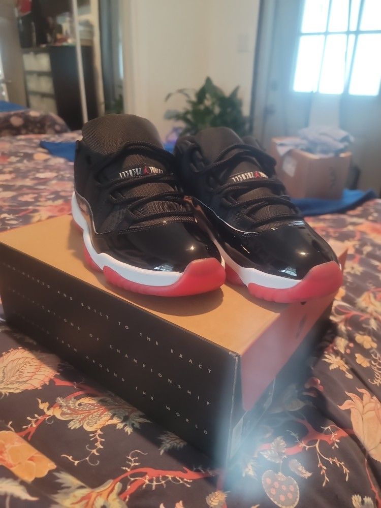 Air Jordan 11 Retro Low