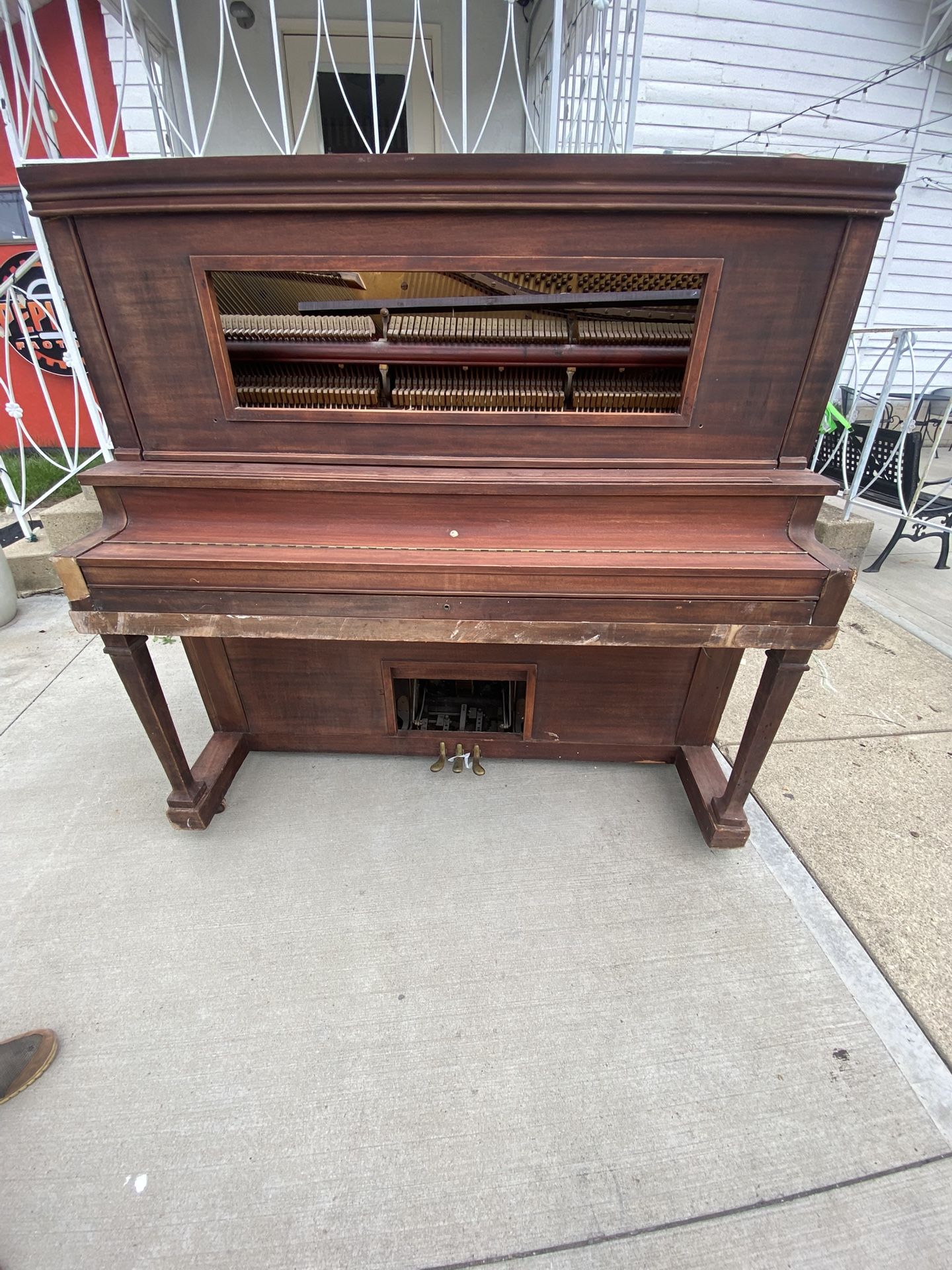 Antique Piano