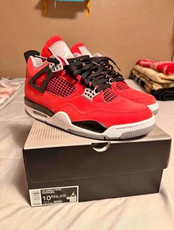 Jordan 4s