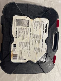 NEW Husky 111-Piece Mechanics Tool Set - Seal