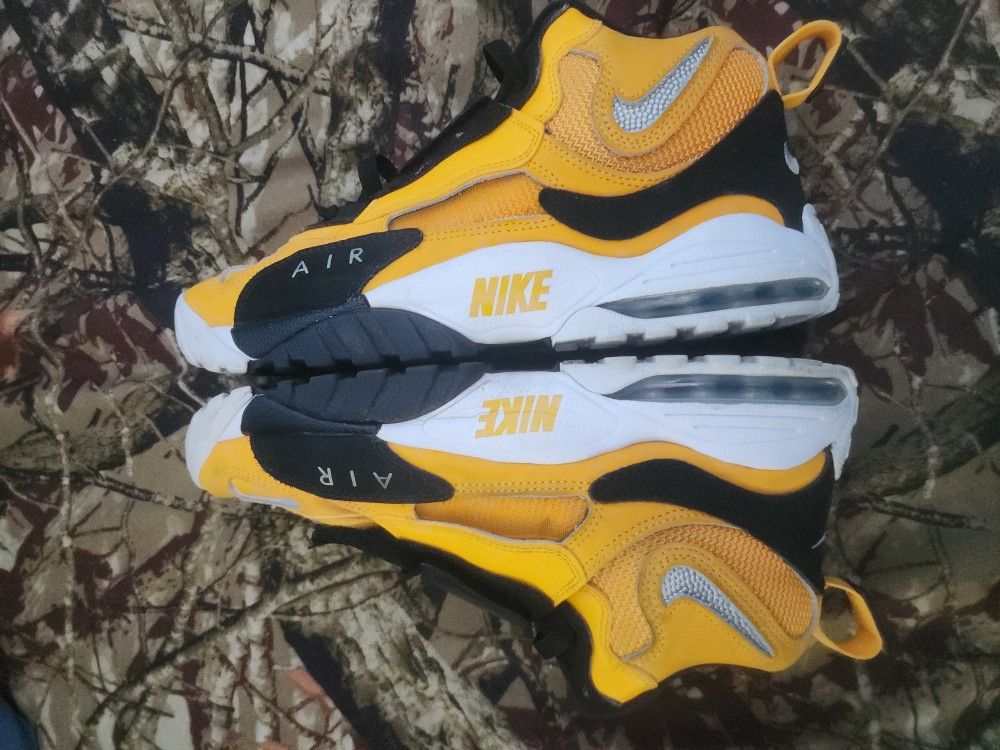 Size 9.5 - Nike Air Max Speed Turf Steelers Yellow. Black Suede (BV1165-700)