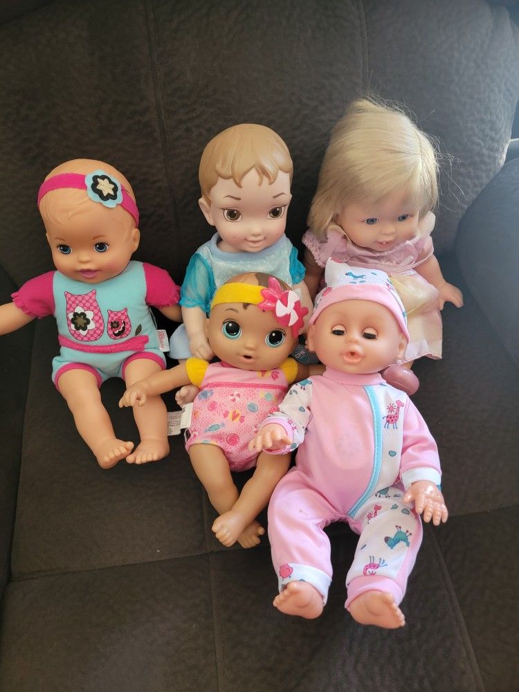 #5 Dolls