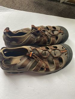 Men Keen Sandals sz 10.5 good for hiking outdoor use Waterproof