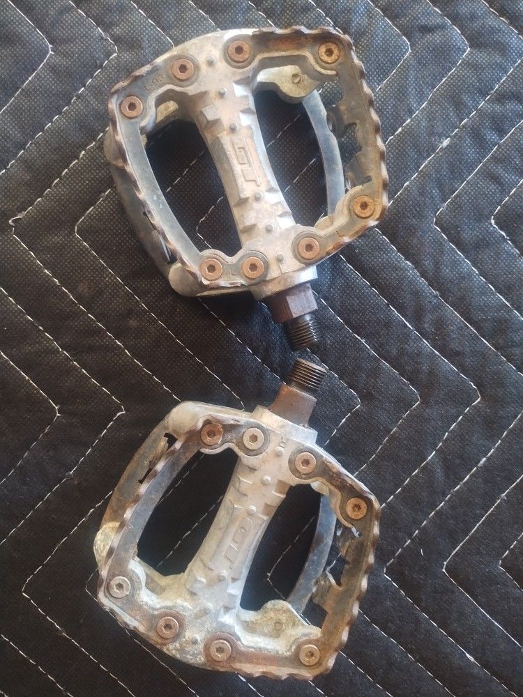 GT Elite BMX Pedals 9/16