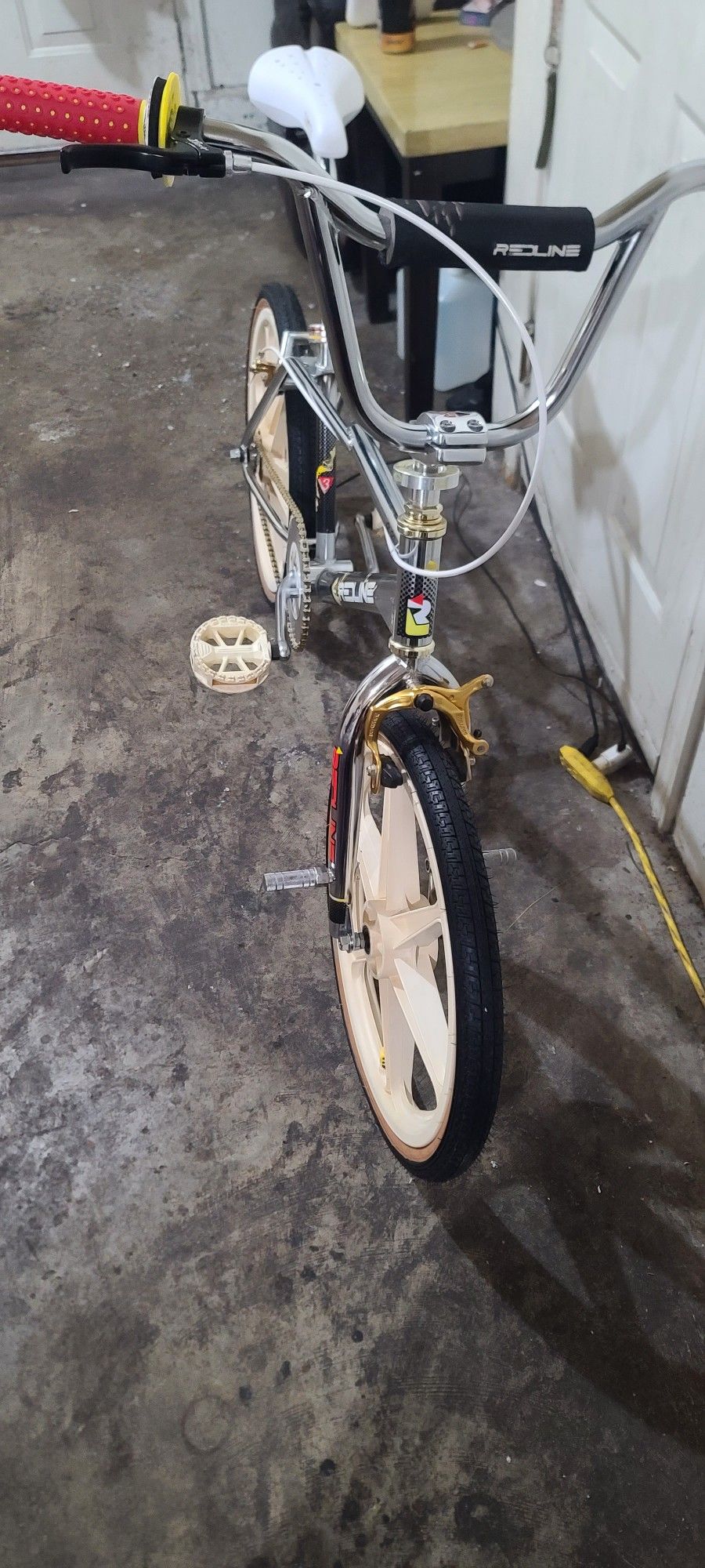 Redline 20b Bike