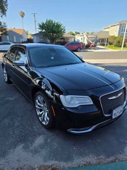 2018 Chrysler 300