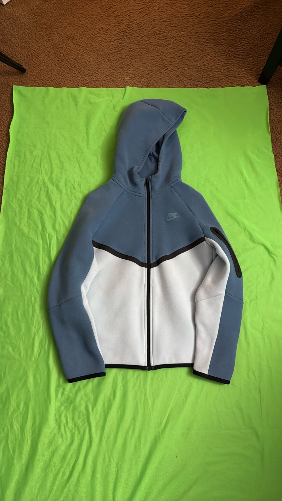 Baby Blue Nike Tech Jacket Boys Size Xl Local Pick Up Only 