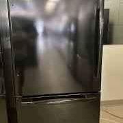 *** BOTTOM FREEZER REFRIGERATOR - Black