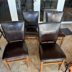 Folding Chairs 