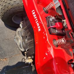 Craftsman T110 riding lawn mower, please read description.