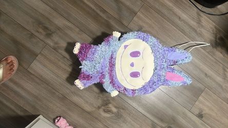 Labubu Piñata