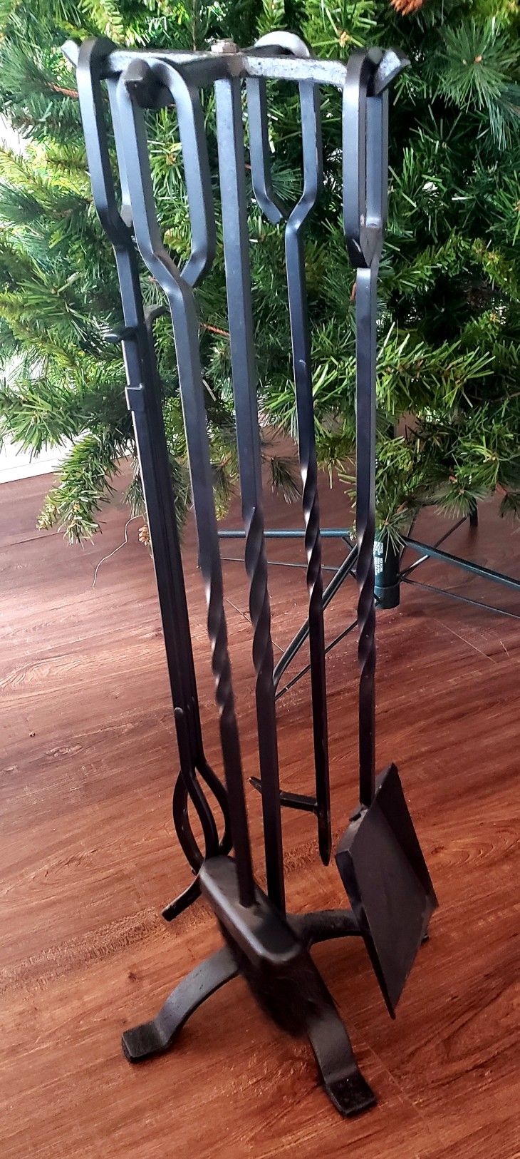 Twisted Iron Matte Black Fireplace Set