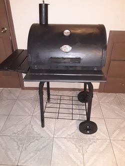 Great condition bbq pit