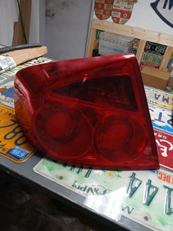 05-06 Infiniti G35 Sedan 4 Doors Left Side Tail Light
