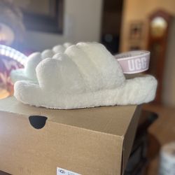 Women Fluffy Ugg Slides 