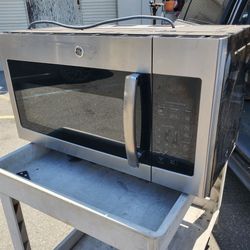 GE above stove microwave
