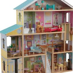 Vintage Doll House 
