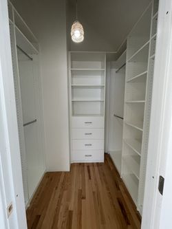 Walk-in Closet