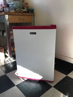Emerson Mini Fridge Pink For Sale In Santa Cruz Ca Offerup