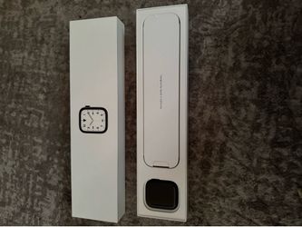 Apple Watch Series 7 GPS + Cellular, 45mm Graphite Stainless Steel Case