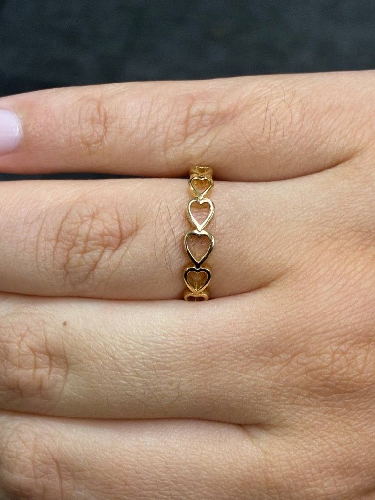 14K Gold Hearts Ring 