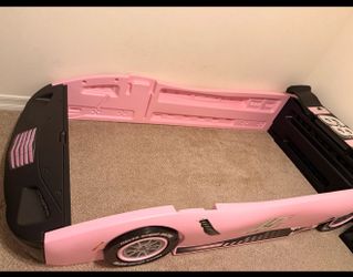 Race car bed