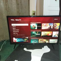 TCL ROKU TV 43" INCH CLASS FHD (1080P) SMART ROKU LED TV MODEL: 43S303TBAA REMOTE CONTROL INCLUDES 