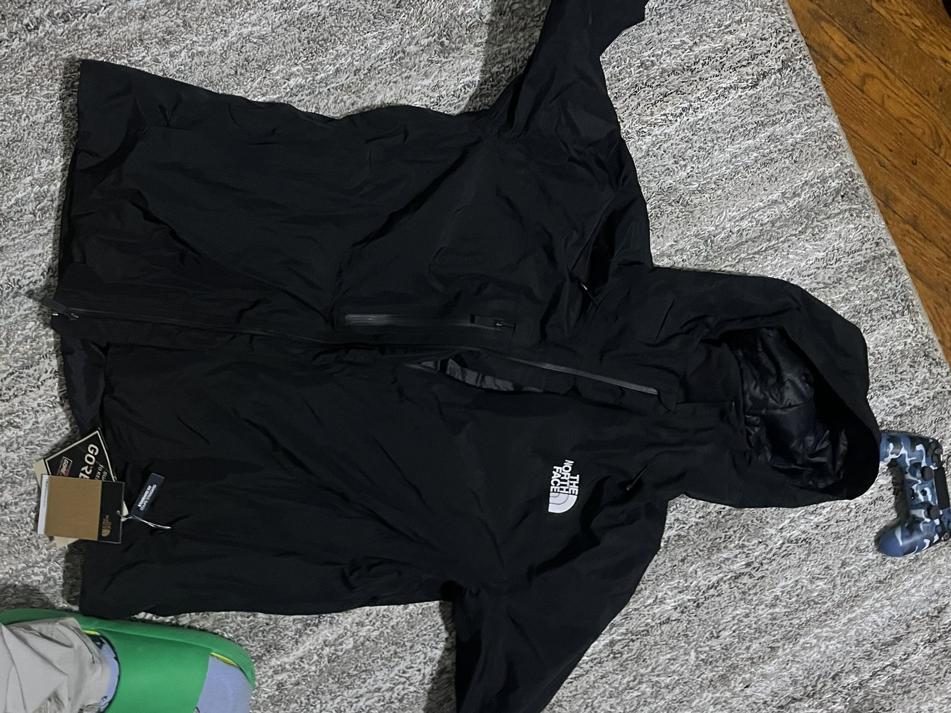 Brand New North Face Goretex Xl