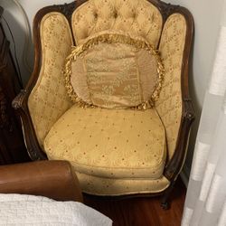 2 Antique Chair 